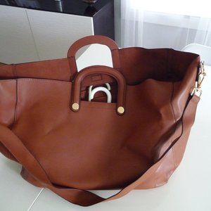 A. N.D EA WY BIG COGNAC COLOR TOTE / SHOPPER FAUX LEATHER BAG NEW NO TAGS